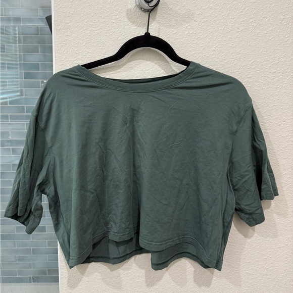 Green Athletic Crop Top - Picture 1 of 2